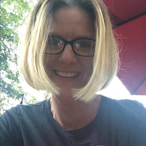 Meet your Posher, Sarah - Picture 1 of 1